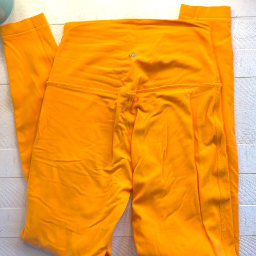 MANGO DREAM🥭☁️LULULEMON ALIGHN LIMITED ADDITION LEGGINGS.(rarely worn.)